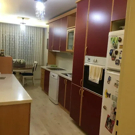 Melek Ev *